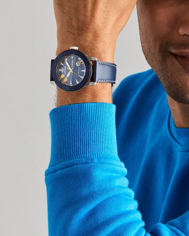 Donald Duck Blue Dial Leather Strap AW0075-06W | CITIZEN